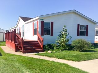 894 Tanner Lndg, Monroe, MI 48161