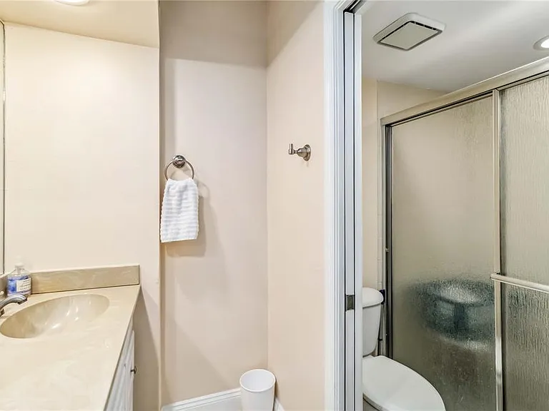 5734 Ashton Lake Dr #7 — Photo 20