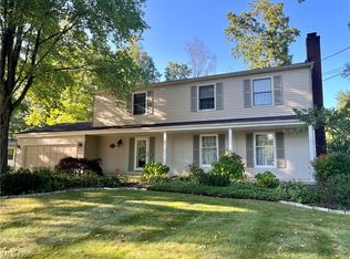 223 Kenwick Dr, Northfield, OH 44067