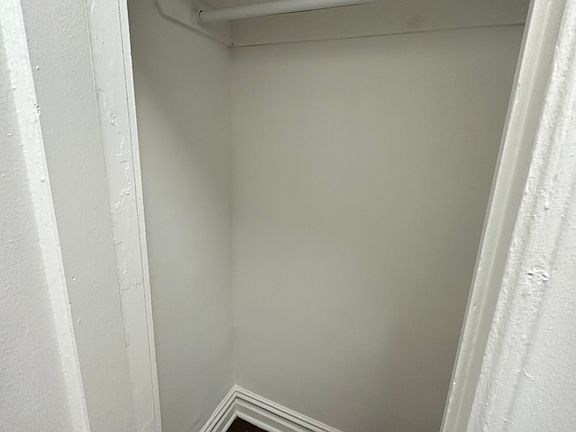 4th image of 93 Fairview Ave #4A