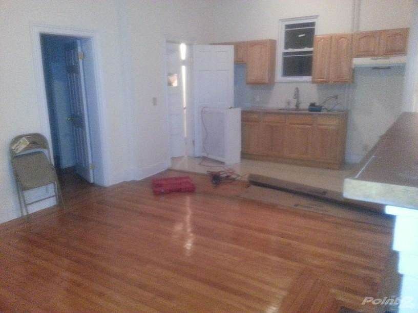 2nd image of 3960 Amundson Ave