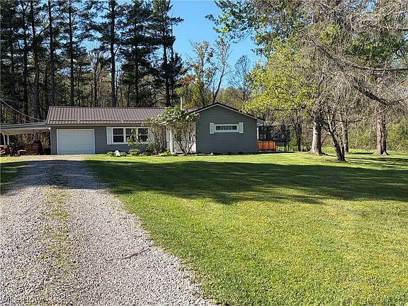 3rd image of 4005 Valley View Rd