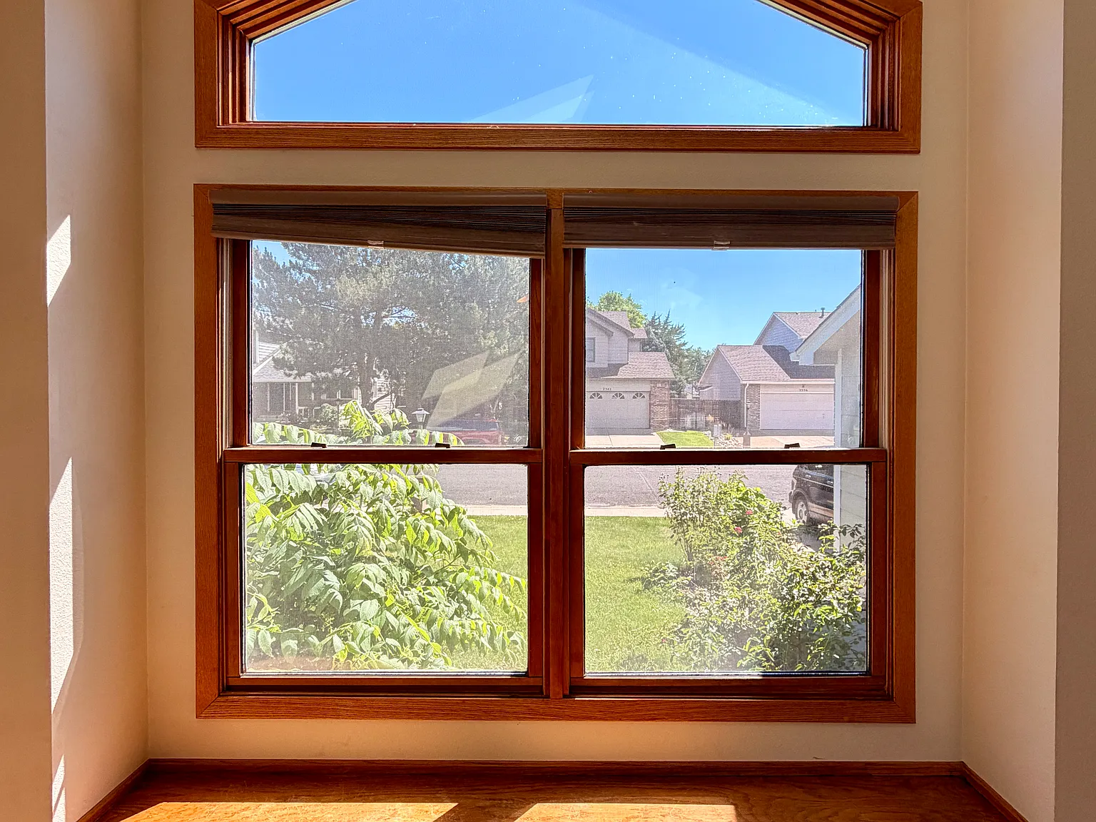 3 bed, 2.5 bath, 1592 sqft, $2,800 — Photo 3