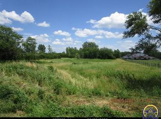 8260 SE Berryton Rd, Berryton, KS 66409