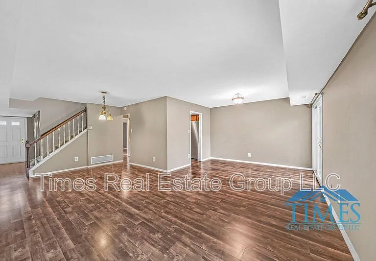 704 Worthington Dr — Photo 24