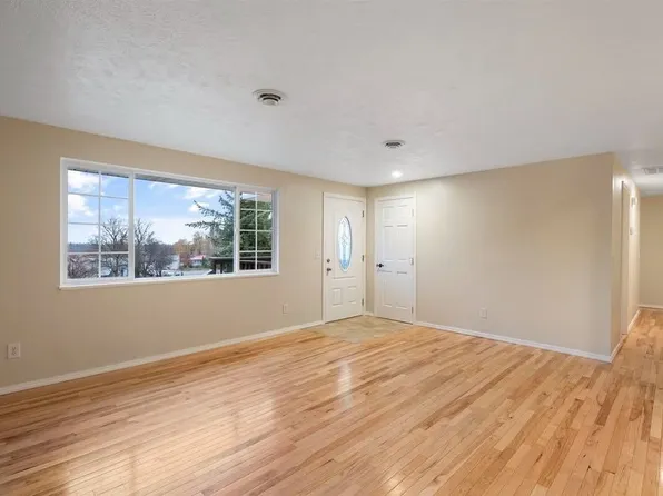 (undisclosed Address), Cheney, WA 99004
