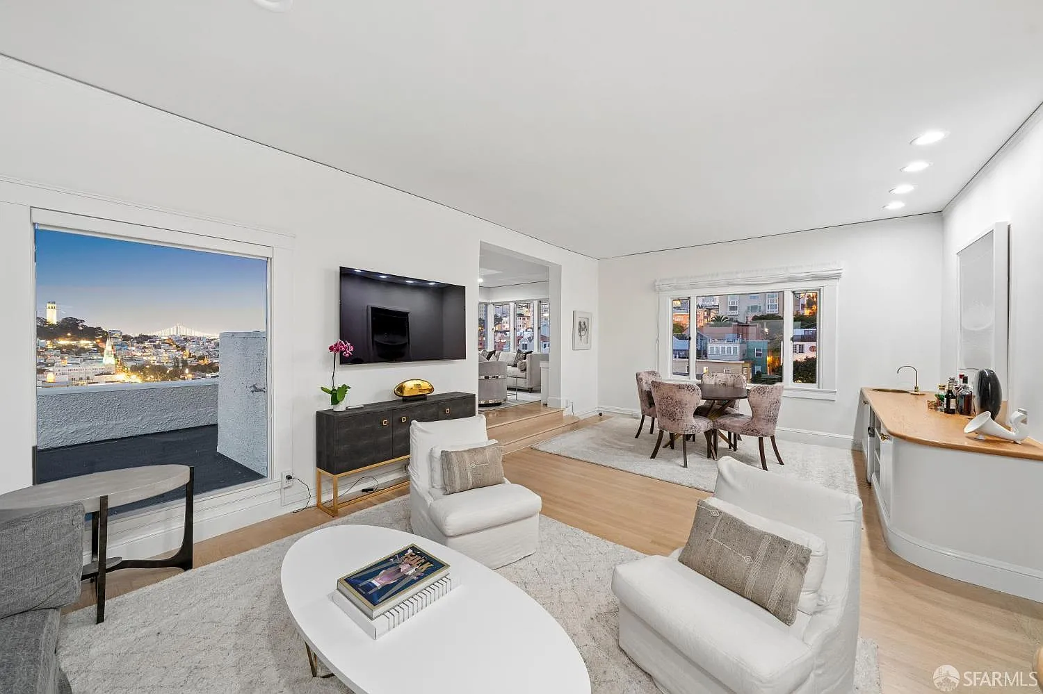 1127 Greenwich St - Photo 9