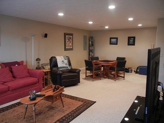 2nd image of 2523 Magnolia Ct