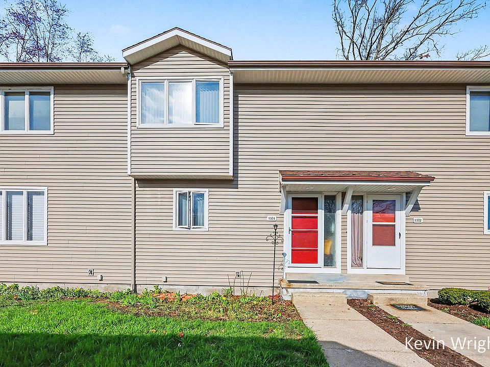 1st image of 1374 W Norton Ave #3