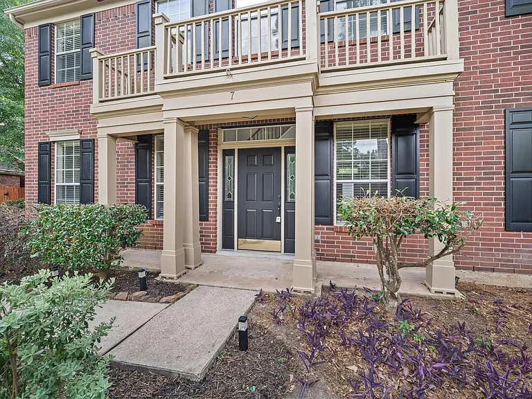 7 Grey Birch Pl — Photo 3