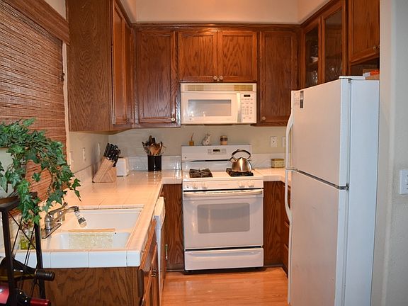 4th image of 22 Ashford Pl