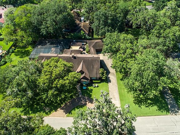 2nd image of 121 Paradise Valley Dr