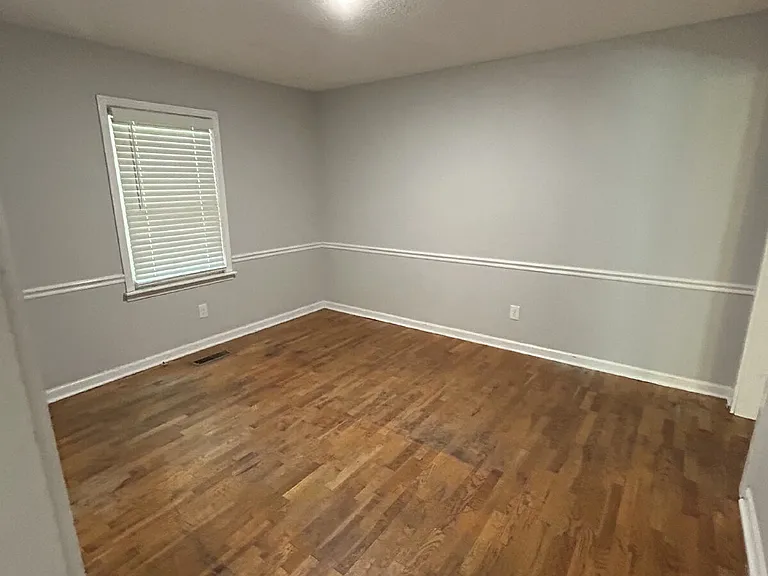 2619 Central Ave — Photo 5
