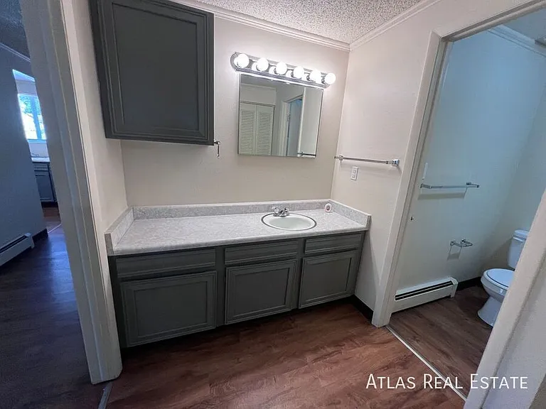 461 El Paso Blvd #J — Photo 8