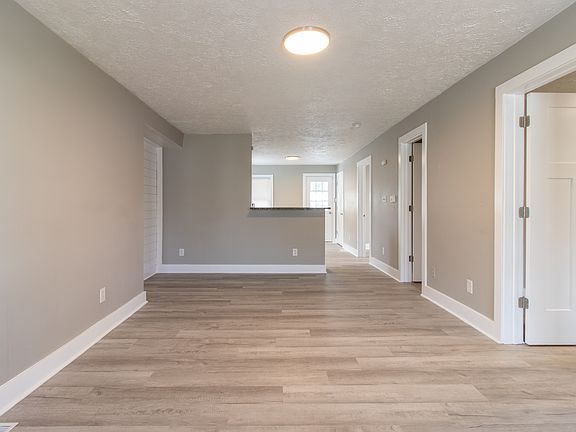 4th image of 1530 Dawson St
