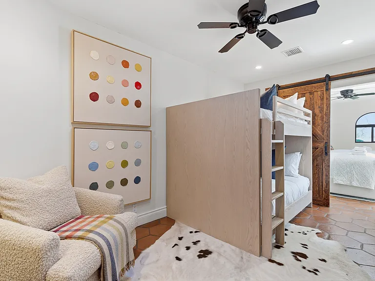 5828 E Cactus Wren Rd — Photo 22