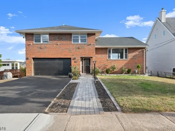 140 Hopper St, Hackensack City, NJ 07601