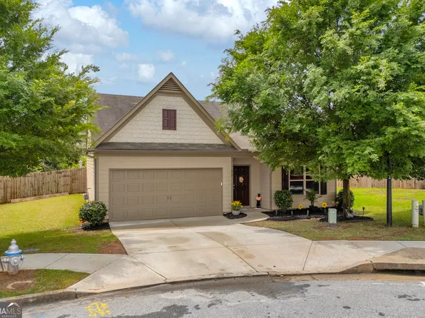 439 Fall Ct, Pendergrass, GA 30567