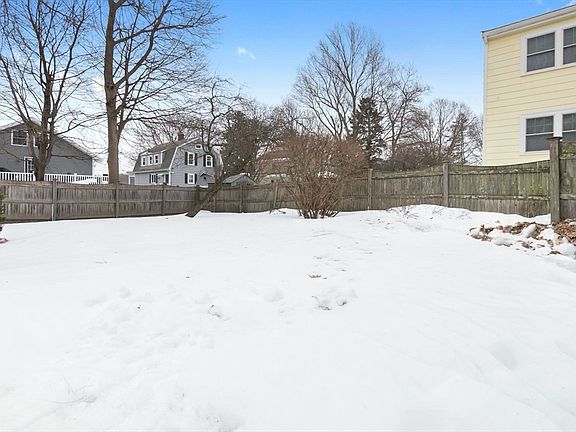 5th image of 14 Chase St