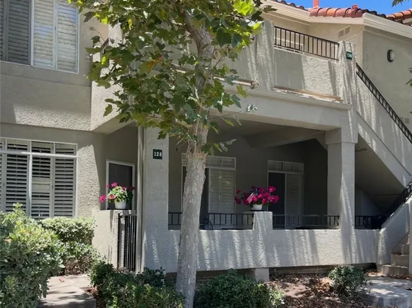 128 Sandpiper Ln, Aliso Viejo, CA 92656