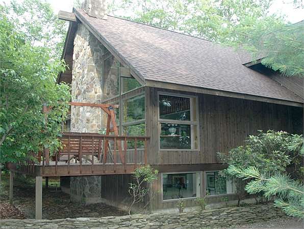 1st image of 86 Crestmont Dr