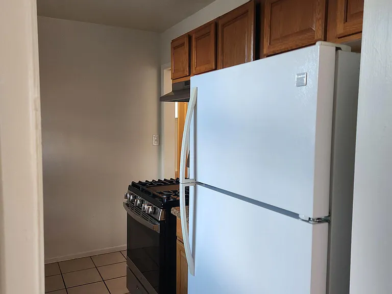 1796 Skyline Dr — Photo 8