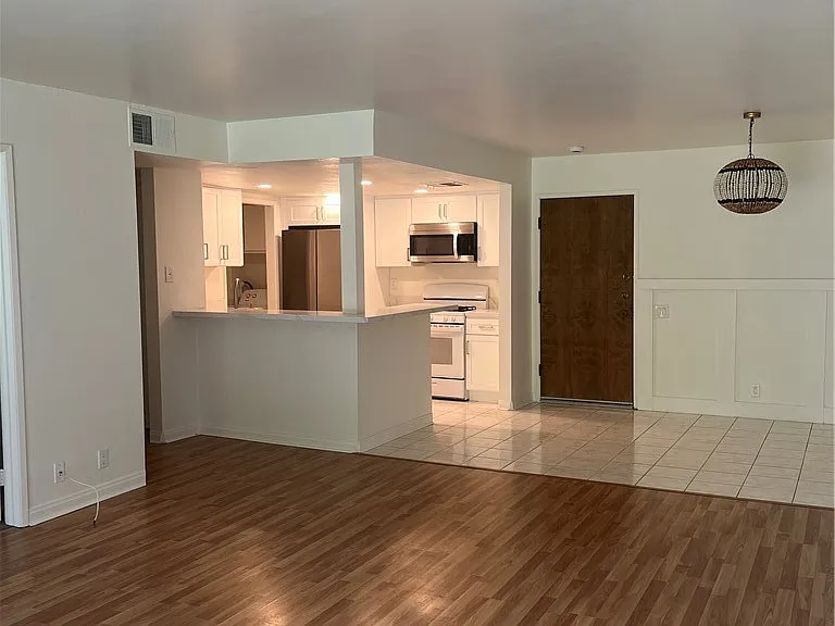 234 E Fern Ave #106 — Photo 25