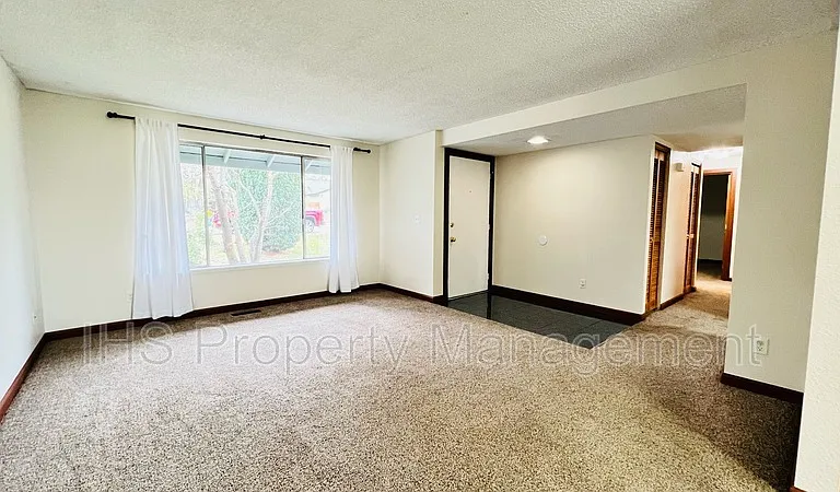 1613 S Palouse Pl — Photo 2
