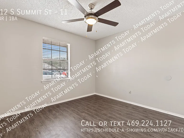 112 S Summit St #11 — Photo 5