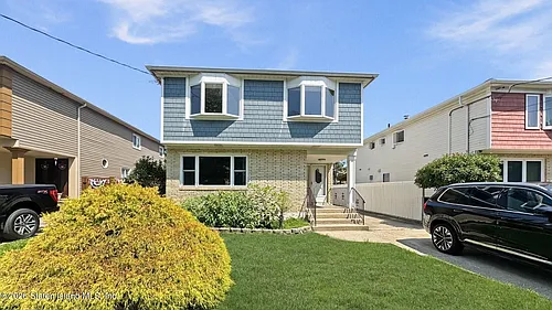 71 Reading Ave #1 Photo 1