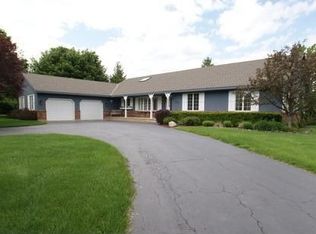 21729 Cambridge Dr, Kildeer, IL