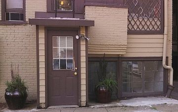Private Entrance