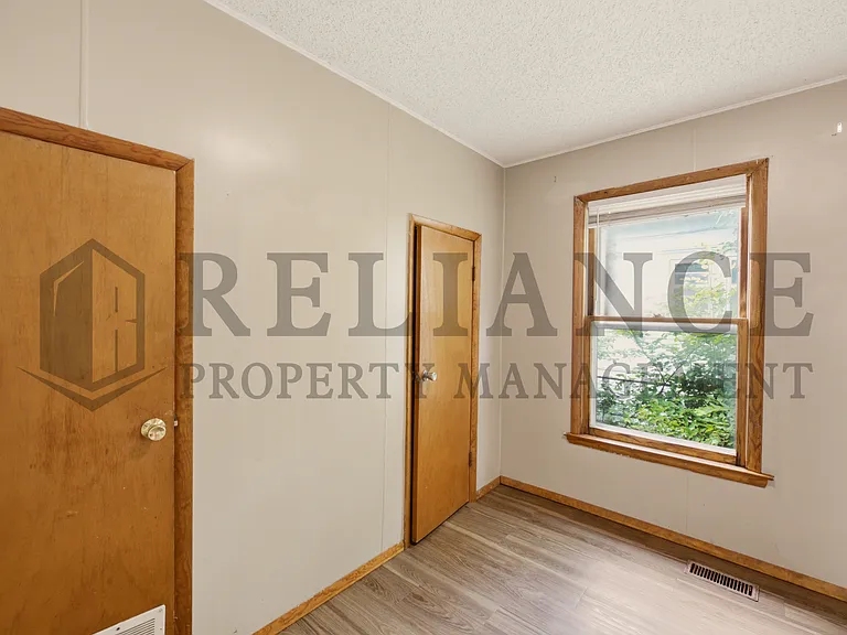 1028 W Munnell Ave — Photo 19