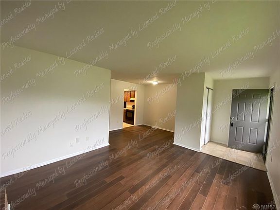 5th image of 1131 Redbluff Dr #A