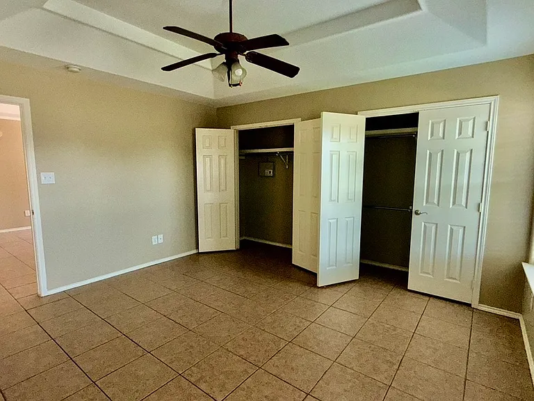 609 S Logan Dr #1 — Photo 7