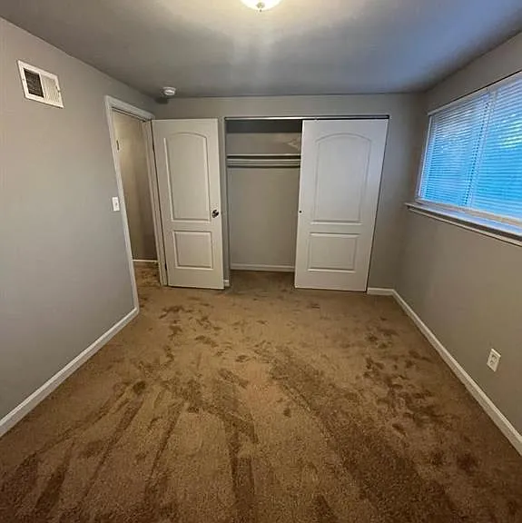 Skylark Point Apartments — Photo 5