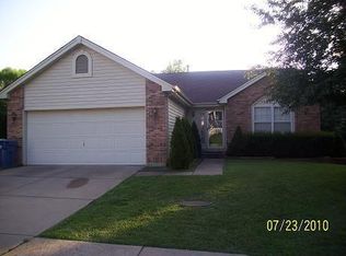 261 Cleta Ct, Ballwin, MO 63021