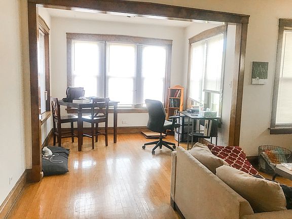 4th image of 3540 N Janssen Ave #3542-2N