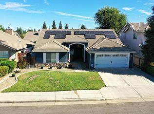 4498 W Roberts Ave, Fresno, CA 93722