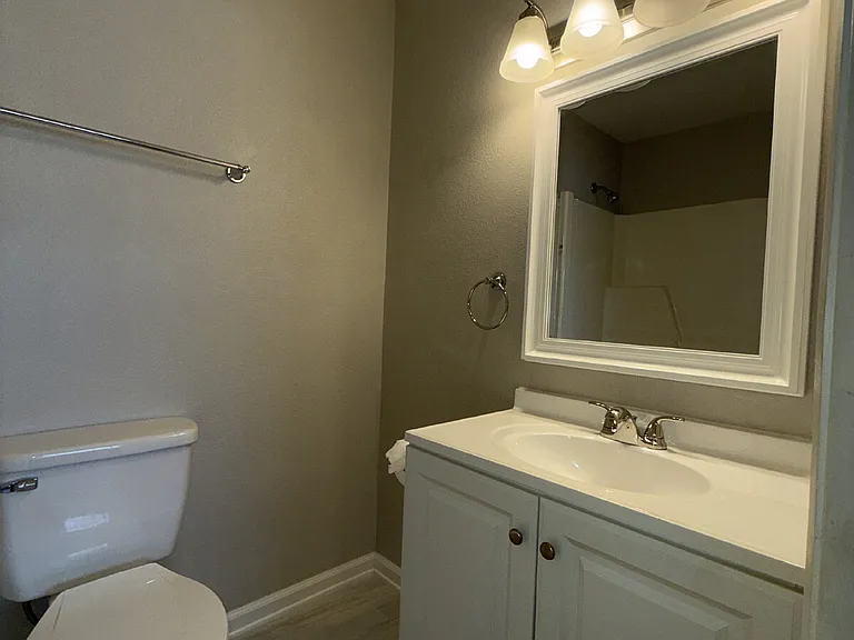 255 Paradise Blvd #10 — Photo 10