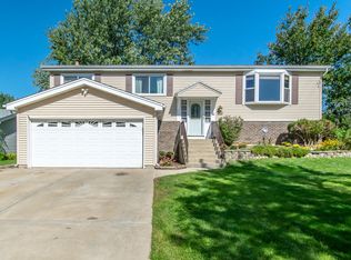 620 Cochise Cir, Bolingbrook, IL 60440