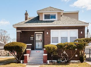 8823 S Euclid Ave, Chicago, IL 60617