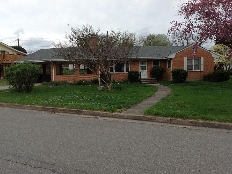 1st image of 4001 Belle Meade Dr SW
