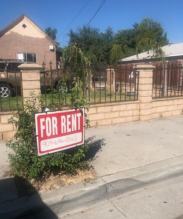 2nd image of 5070 La Sierra Ave