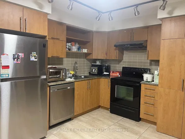 60 S Town Centre Blvd #1002, Markham, ON L6G 0C5