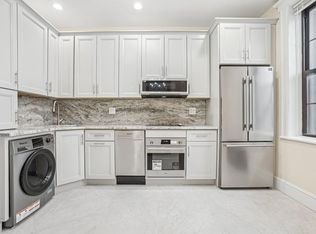 1043 44th Dr #2, Long Island City, NY 11101