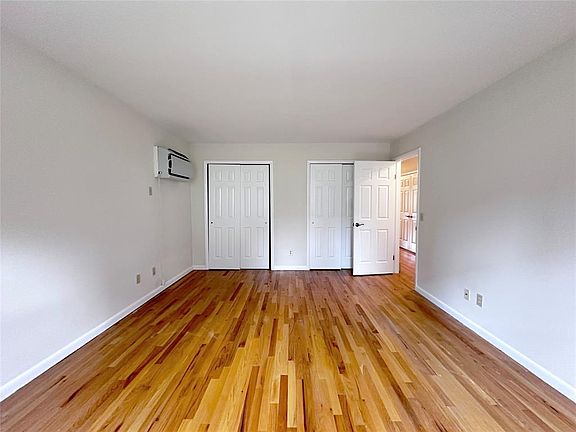 4th image of 148 Bennett Ave Floor 2
