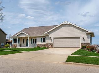 1808 Danny Dr, Mount Horeb, WI 53572