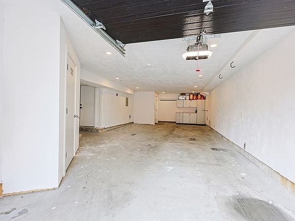 3rd image of 43 Stillman St #1