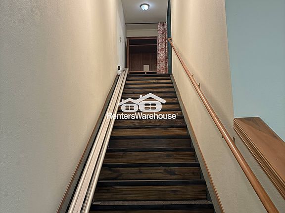 5th image of 4929 188th St NW
